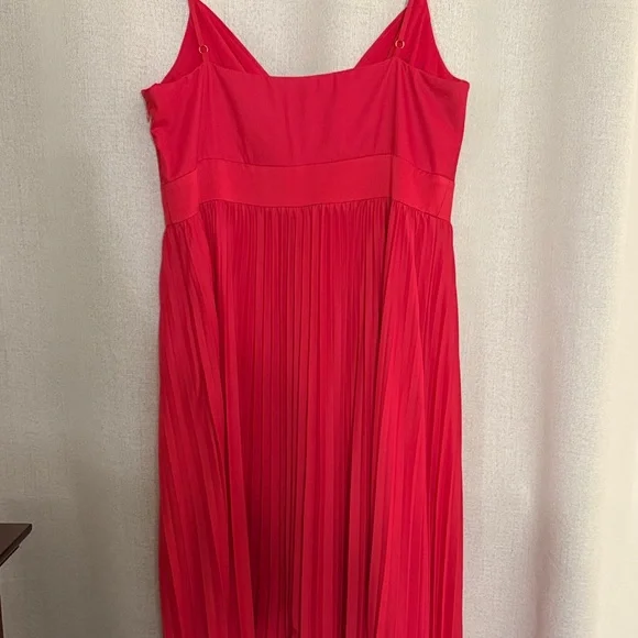 BCBG Vibrant Pink Raspberry Dress - Picture 2 of 12